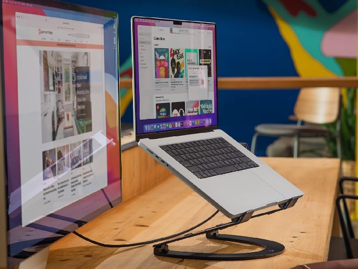 MacBook Curve Flex stand