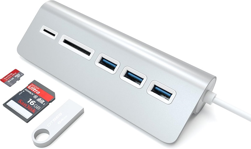 USB 3.0 Multiport Hub with Satechi card reader