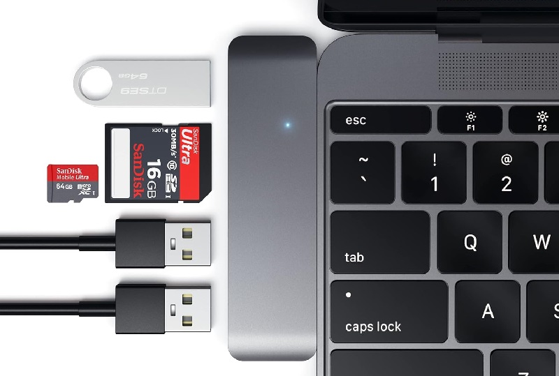 Satechi USB 3.0 3-in-1 Combo Hub Type-C