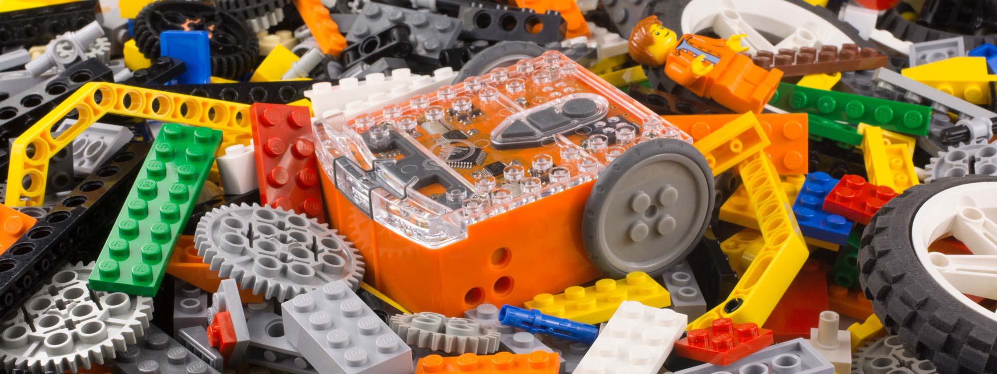 The Edison robot is Lego compatible
